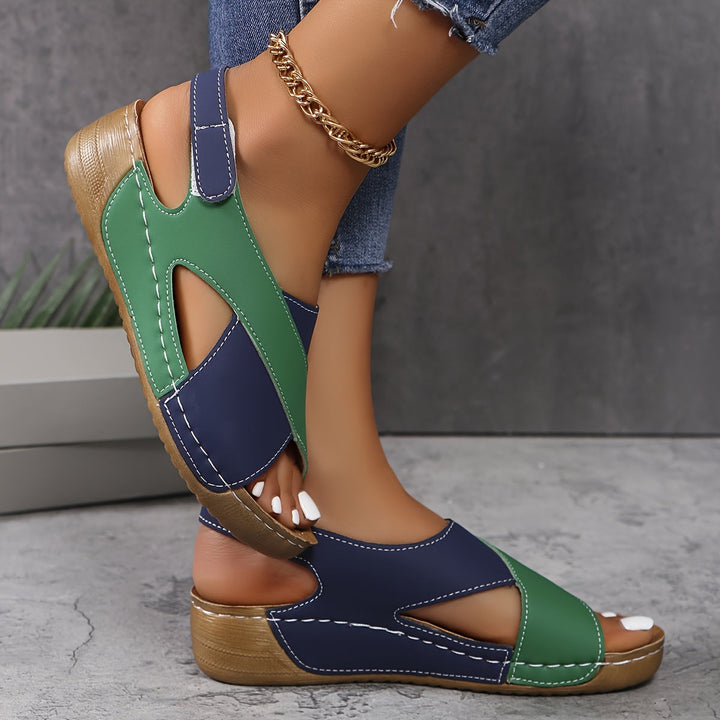 Sandales Compensées Femme Bout Ouvert – Design Color Block à Bride Arrière