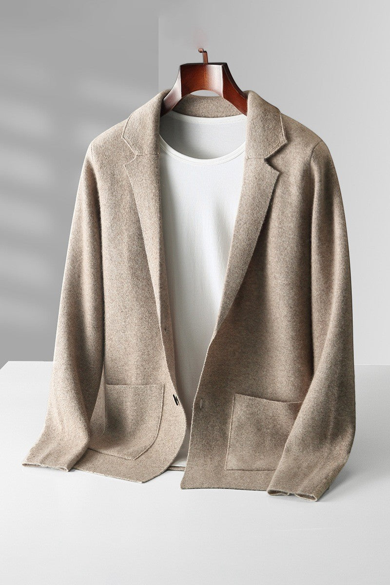 Herren Cardigan aus mercerisierter Baumwolle mit V-Ausschnitt – taillierte, legere Passform