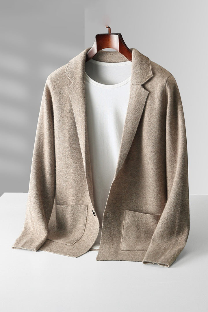 Herren Cardigan aus mercerisierter Baumwolle mit V-Ausschnitt – taillierte, legere Passform