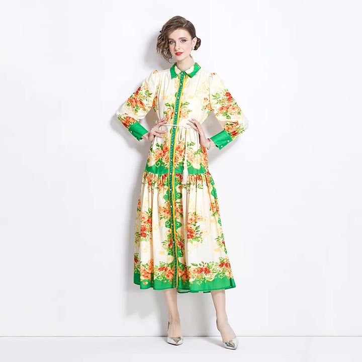 Maxikleid für Damen mit Trompetenärmeln im Retro-Stil – künstlerischer Print