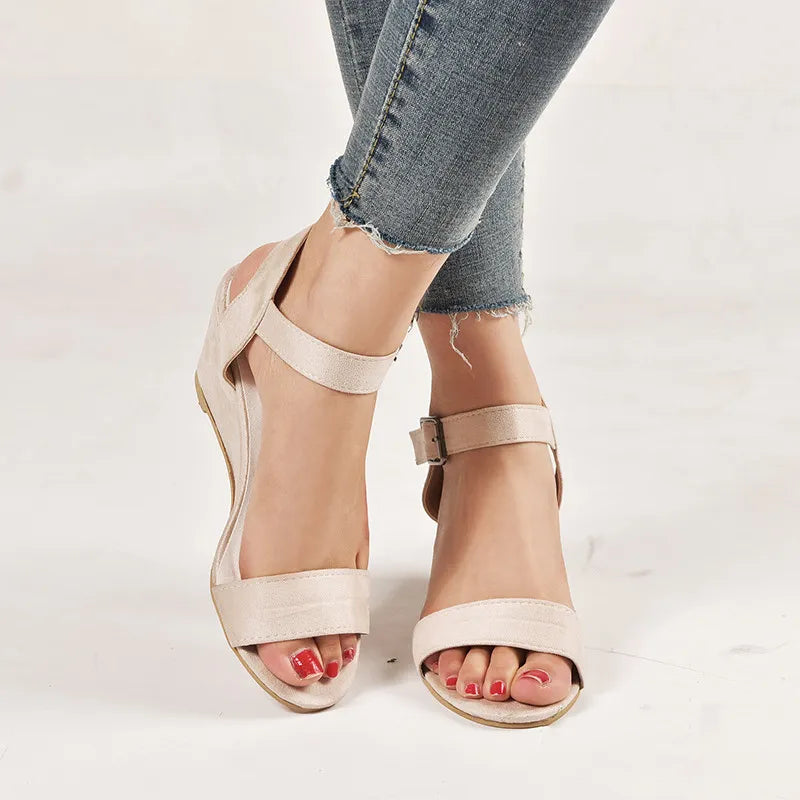 Sandales Femme à Talon Compensé – Bride Cheville Élastiquée & Bout Ouvert