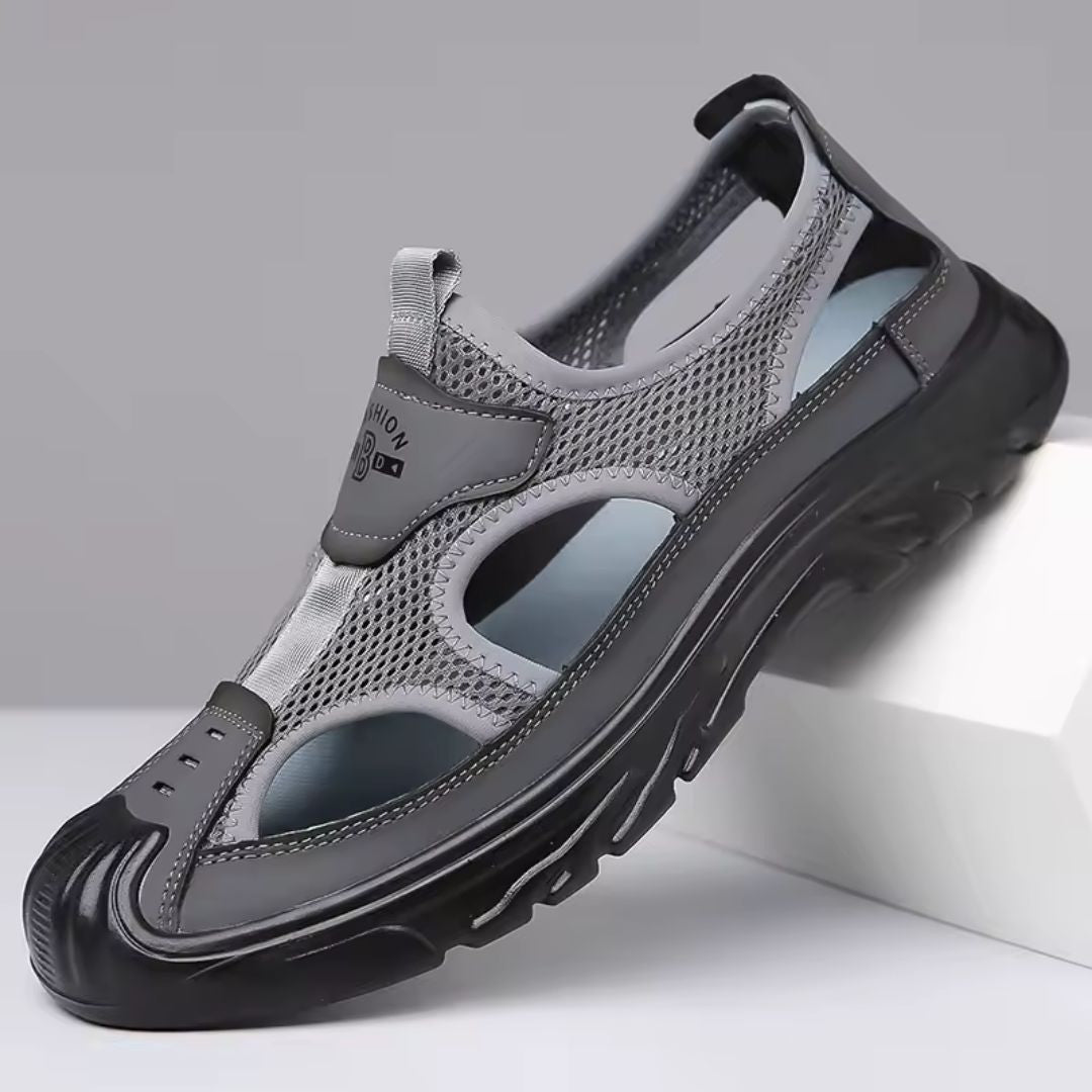 Men's Closed-Toe Hiking Sandals – Breathable Mesh & Grip Sole