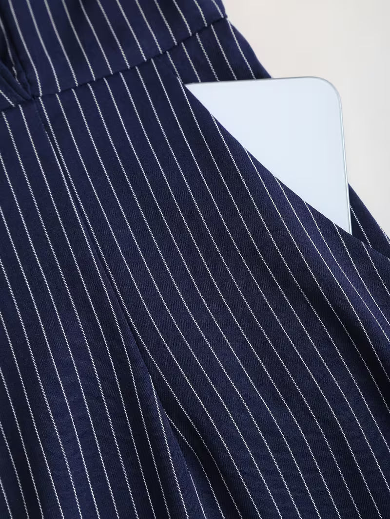 Gestreiftes Damenkleid mit Bleistiftform – V-Ausschnitt und Gürtel