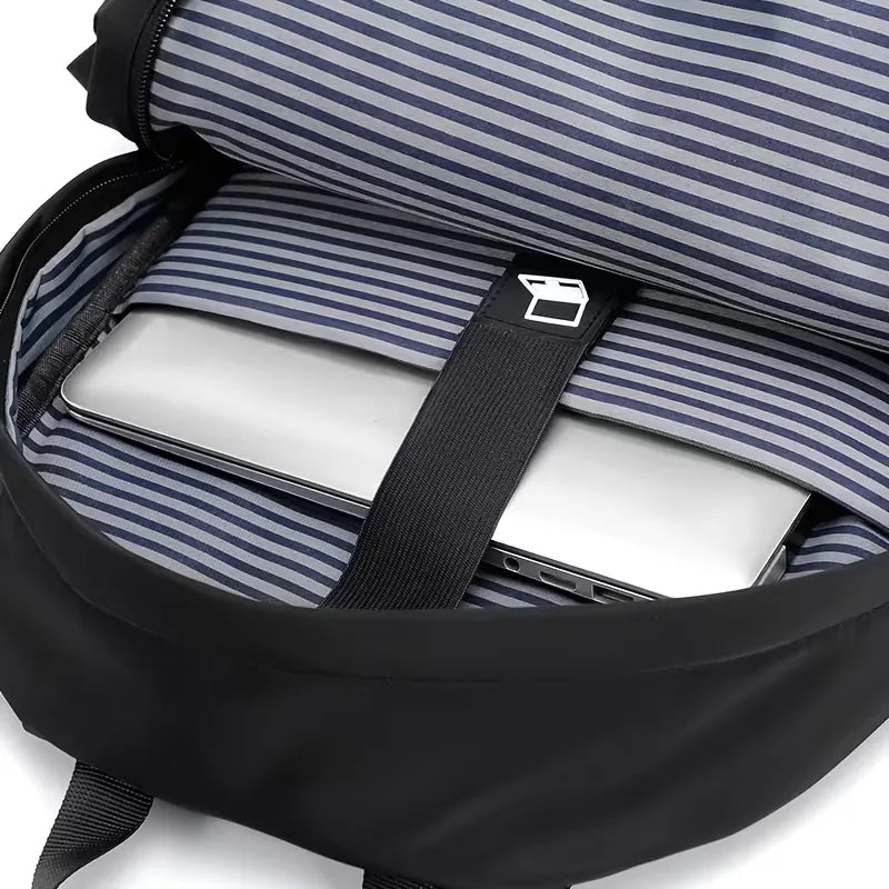 Zaino da uomo in tessuto strutturato – impermeabile e con più tasche