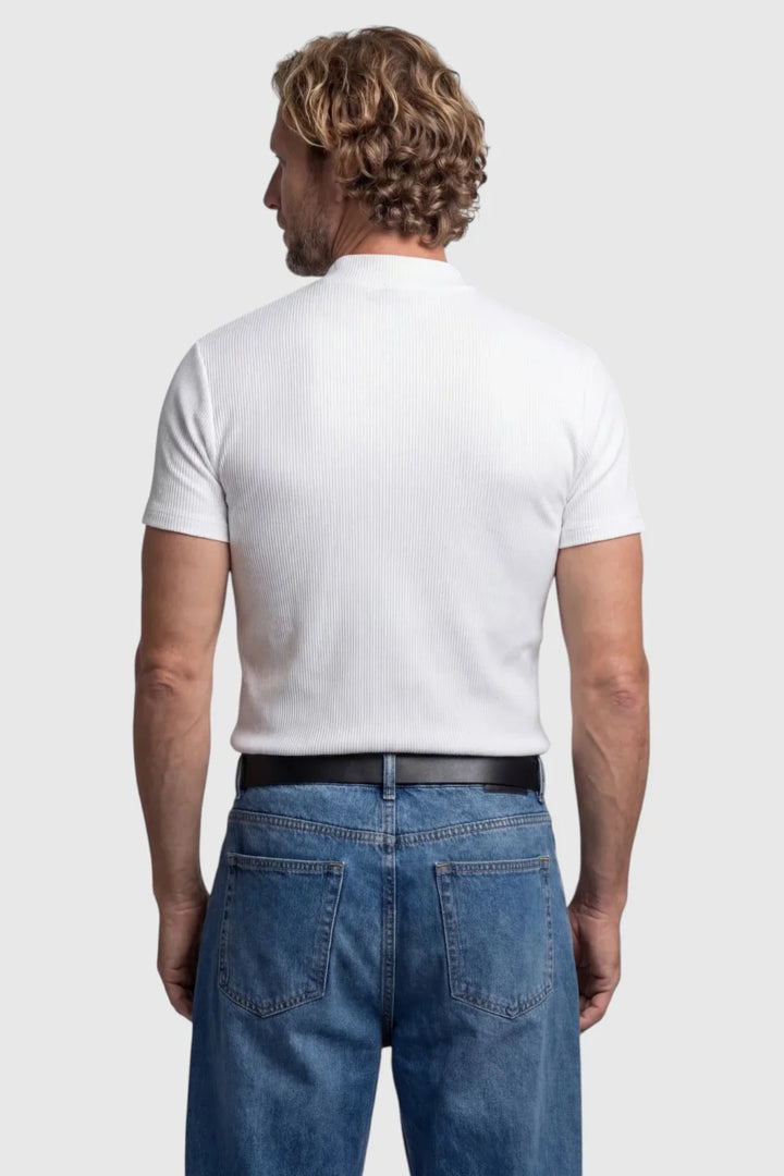 Figurbetontes Stretch-T-Shirt für Herren – Slim Fit, gerippter Kragen