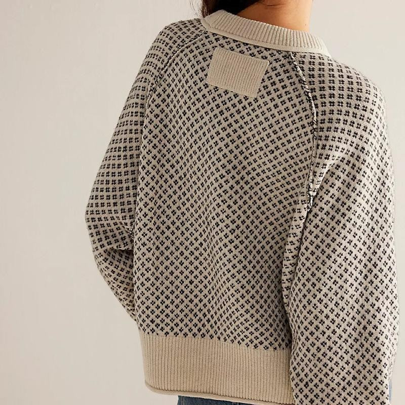 Maglione donna in maglia jacquard – collo tondo e finiture a coste | maglia strutturata