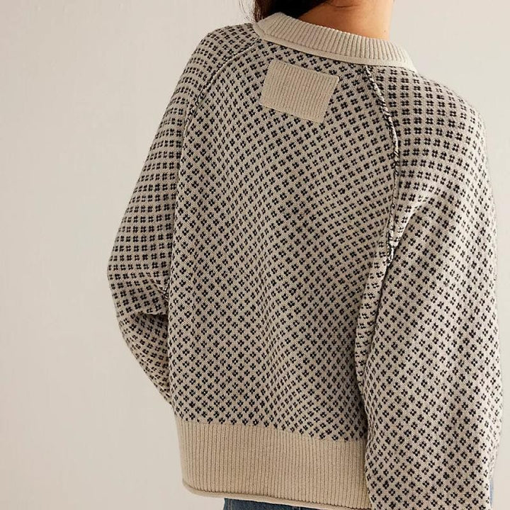 Maglione donna in maglia jacquard – collo tondo e finiture a coste | maglia strutturata