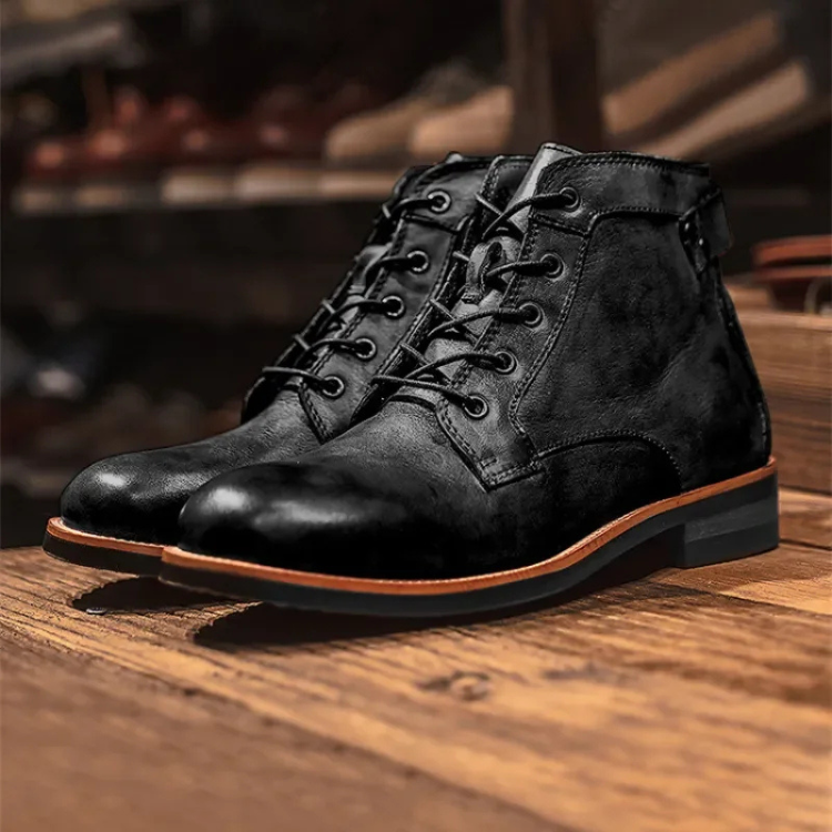 Herren-Schnürstiefeletten – Strukturierter Schaft mit geprägten Details