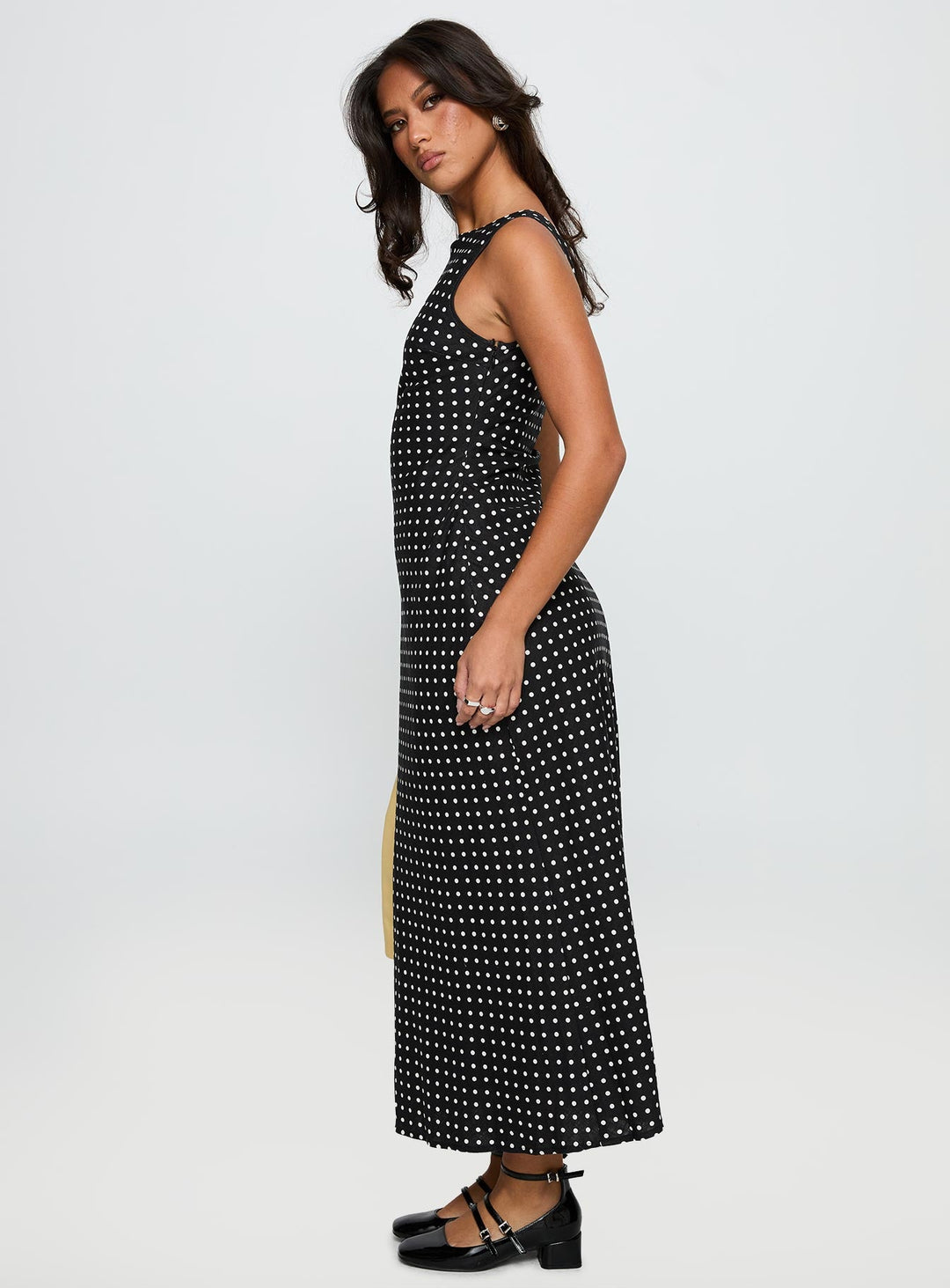 Women's Sleeveless Midi Dress with Polka Dots – Round Neck, Flowing Silhouette