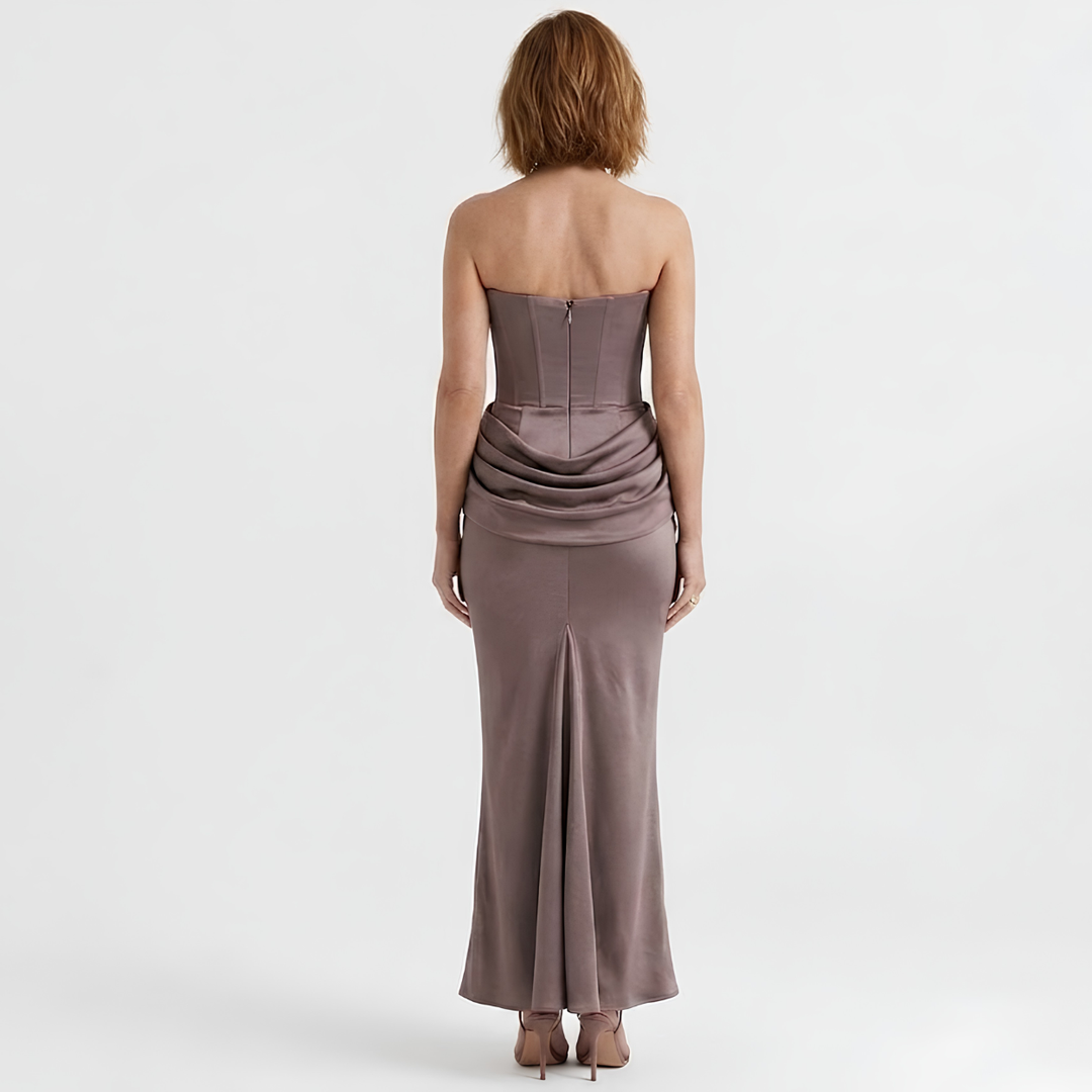 Langes Damenkleid mit eng anliegendem Bustier – Strukturierte Rüschen
