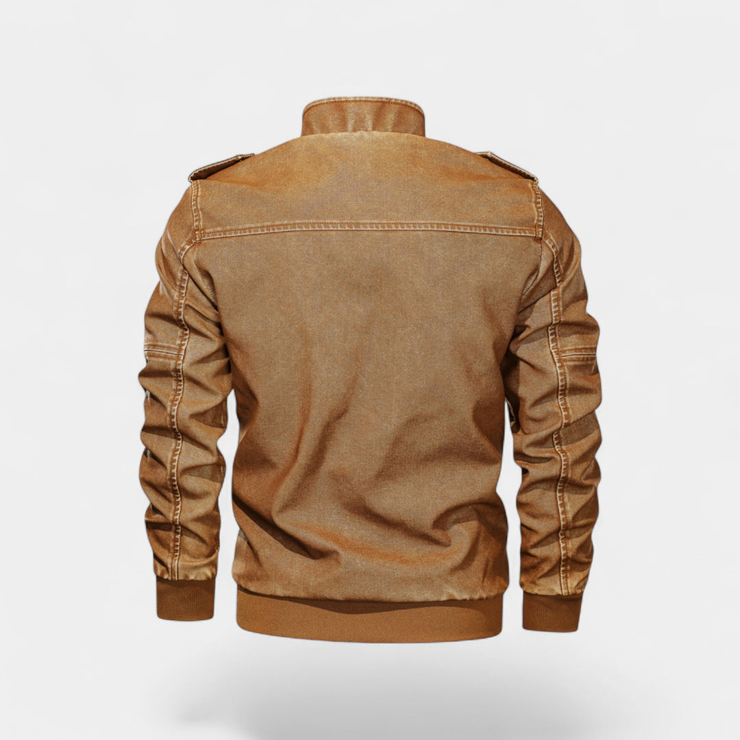 Giacca uomo in pelle con collo alto – finitura opaca, raffinata, silhouette quotidiana