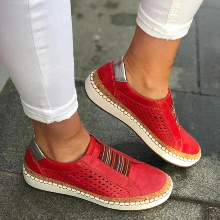 Legere Slip-On-Schuhe für Damen – Atmungsaktiv, perforiert, langlebiger Komfort