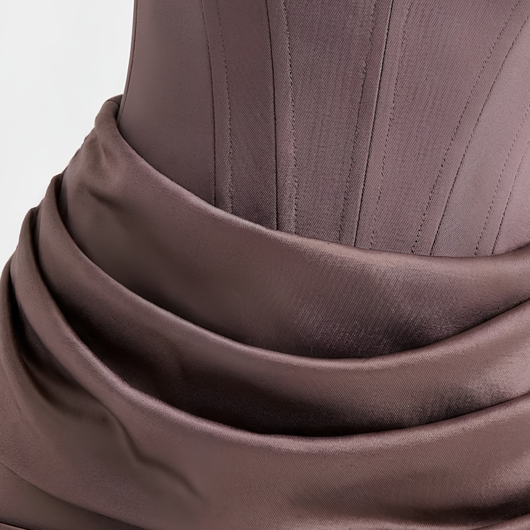 Langes Damenkleid mit eng anliegendem Bustier – Strukturierte Rüschen
