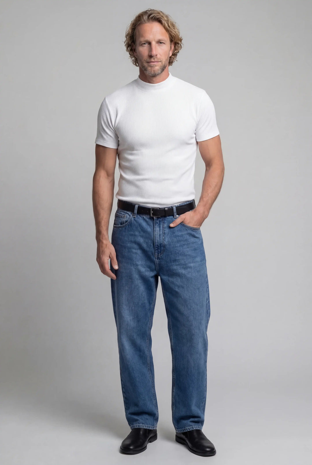Figurbetontes Stretch-T-Shirt für Herren – Slim Fit, gerippter Kragen