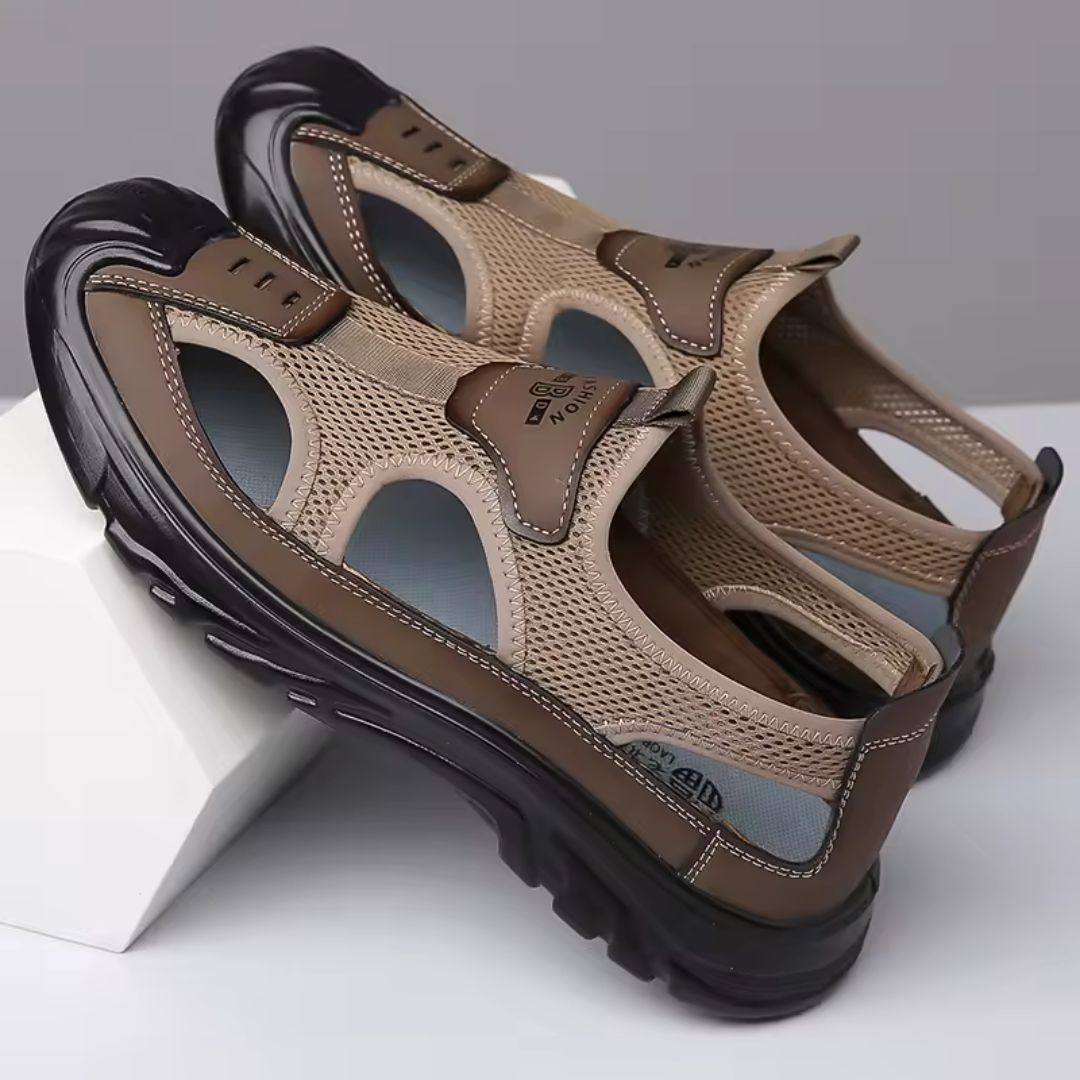 Men's Closed-Toe Hiking Sandals – Breathable Mesh & Grip Sole