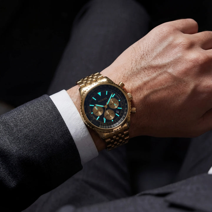 Claire Mode | Herrenuhr goldfarben aus Edelstahl – Leuchtendes und wasserdichtes Quarzwerk 43 mm