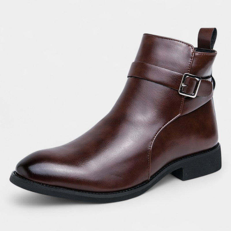 Hohe Herrenstiefel aus Leder