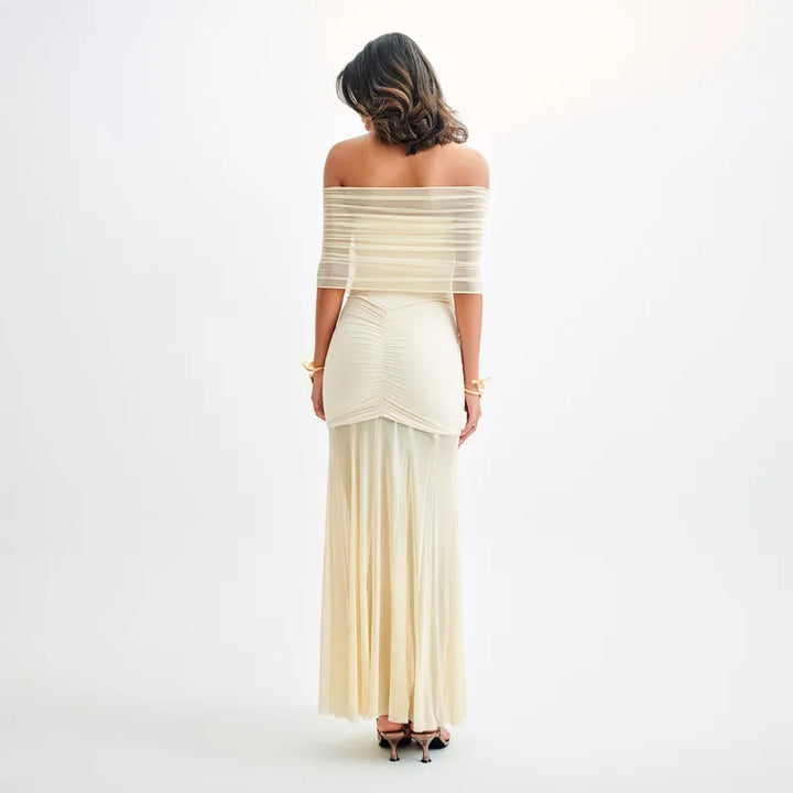 Maxikleid für Damen mit freiliegenden Schultern – gerafft und transparentem Voile