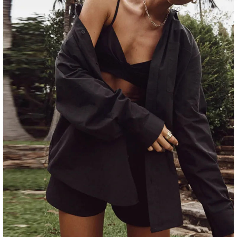Completo Tre Pezzi Donna – Camicia Oversize, Bralette e Shorts a Vita Alta
