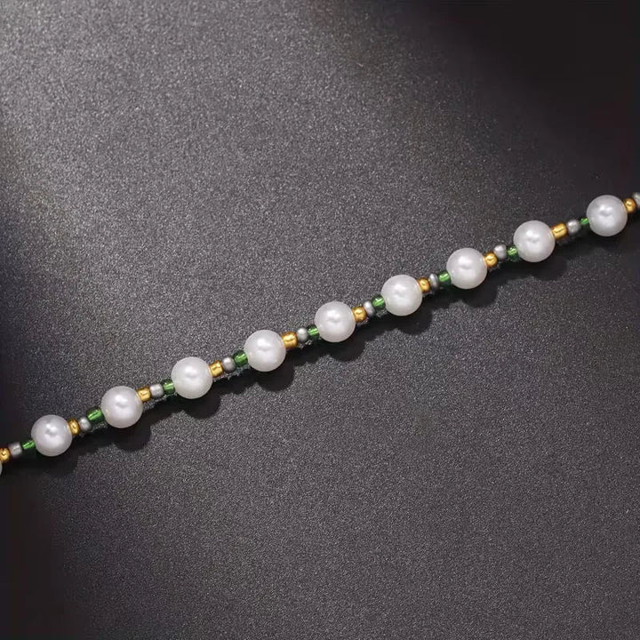 Collana Donna Uomo Perle e Accenti Verdi e Dorati – Lunghezza Regolabile