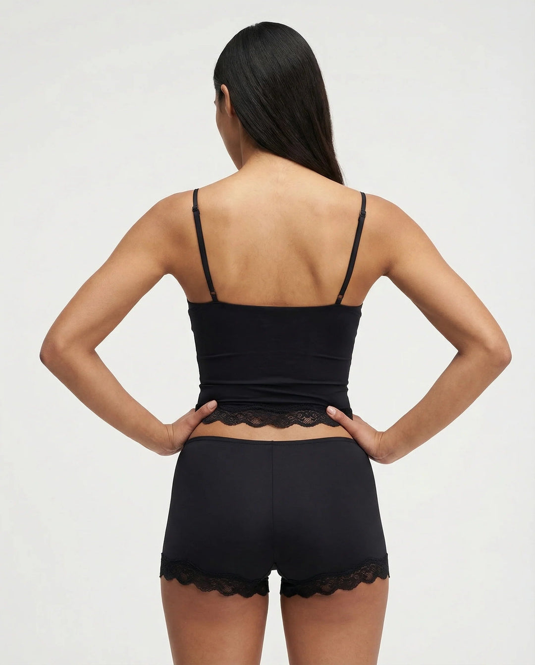 Damen-Nachthemd-Set mit Spaghettiträger-Top & Shorts – Weiches Spandex mit Spitzenbesatz