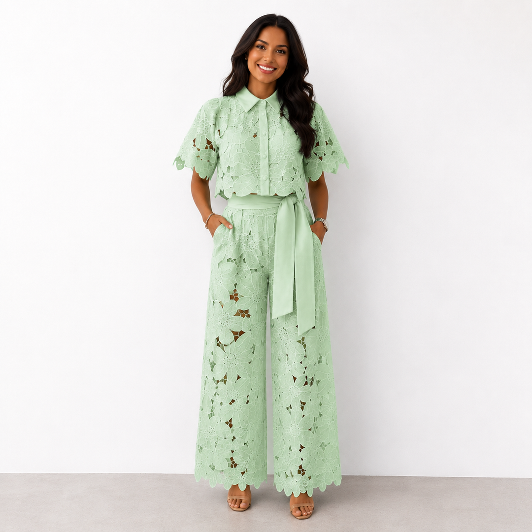 Completo Due Pezzi Donna in Pizzo Floreale – Camicetta con Colletto &amp; Pantaloni Larghi
