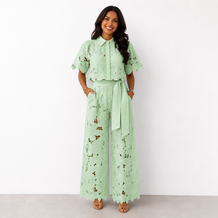 Completo Due Pezzi Donna in Pizzo Floreale – Camicetta con Colletto &amp; Pantaloni Larghi
