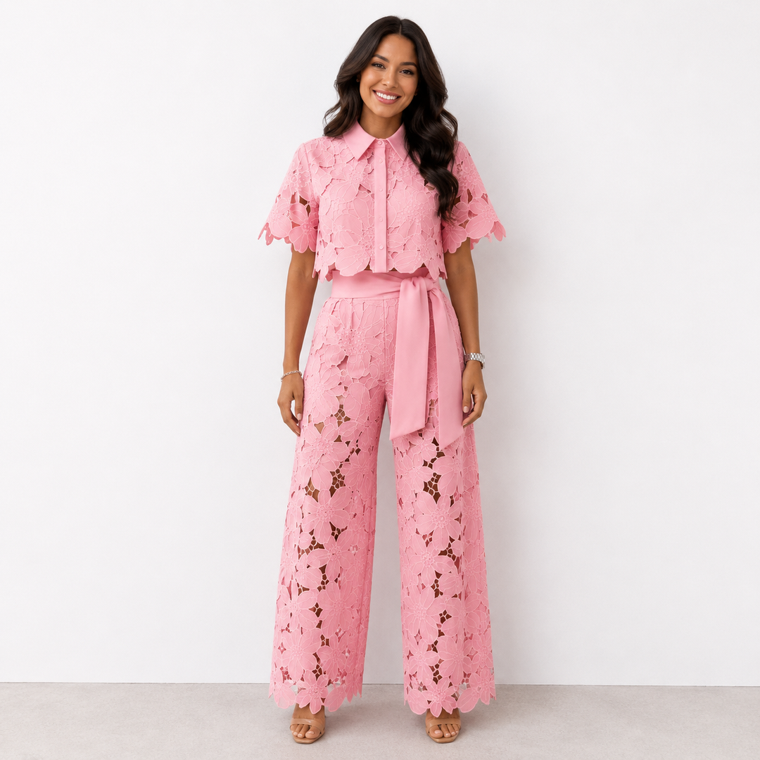 Completo Due Pezzi Donna in Pizzo Floreale – Camicetta con Colletto &amp; Pantaloni Larghi