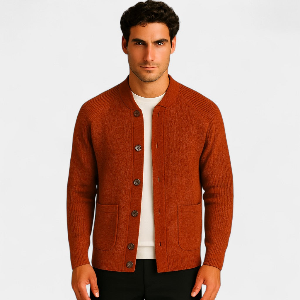 Herren-Cardigan aus Strick – Rundhals mit Knöpfen