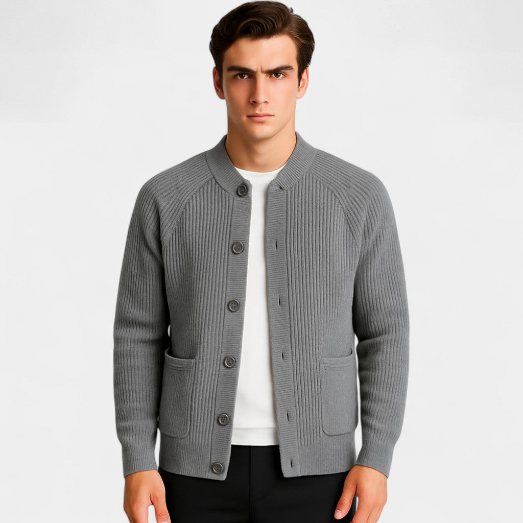 Herren-Cardigan aus Strick – Rundhals mit Knöpfen