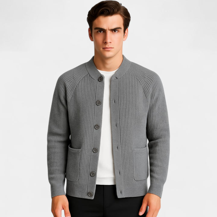 Herren-Cardigan aus Strick – Rundhals mit Knöpfen
