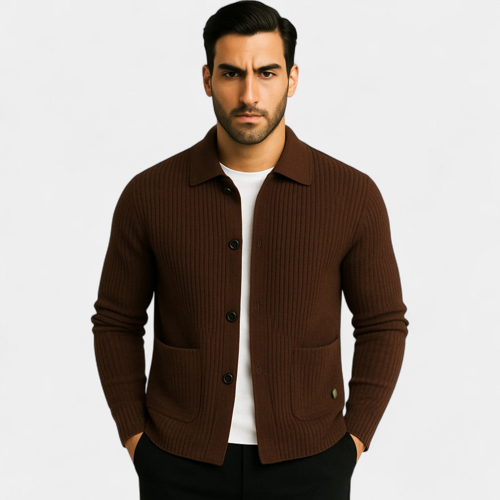 Herren-Cardigan aus gestrickter Baumwolle – klassisch, fein geknöpft