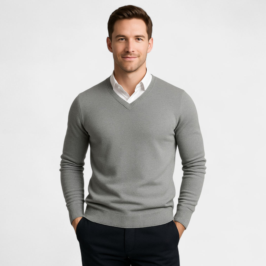 Herrenpullover mit V-Ausschnitt – schlanke Passform aus technischem Strick