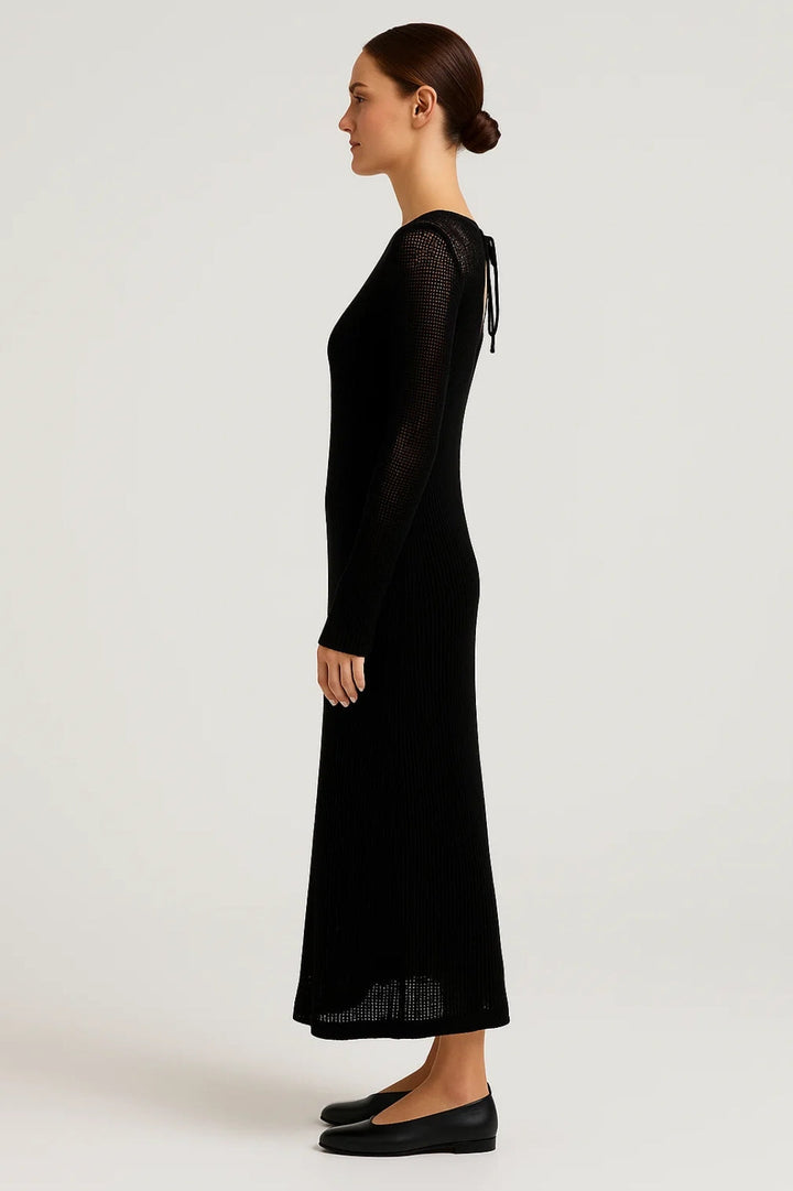 Elegantes langärmeliges Damen-Kleid aus Baumwollstrick