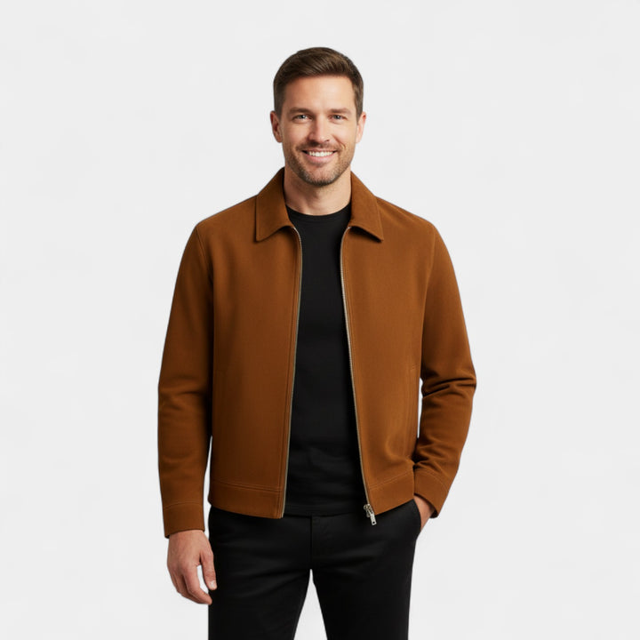 Kurze Herrenjacke aus Wildleder, weiter Schnitt