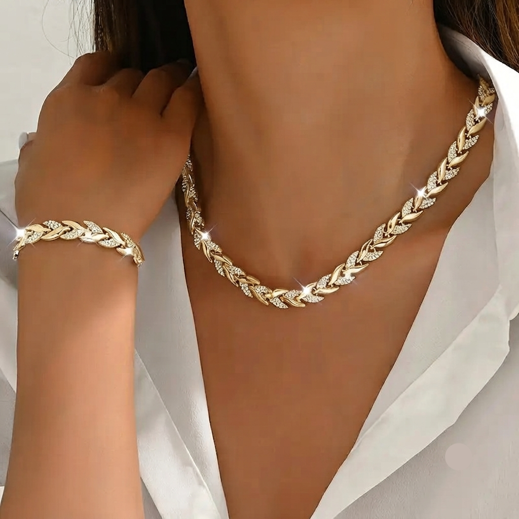 Collana Donna Foglia di Vetro e Bracciale – Dettaglio Elegante con Strass