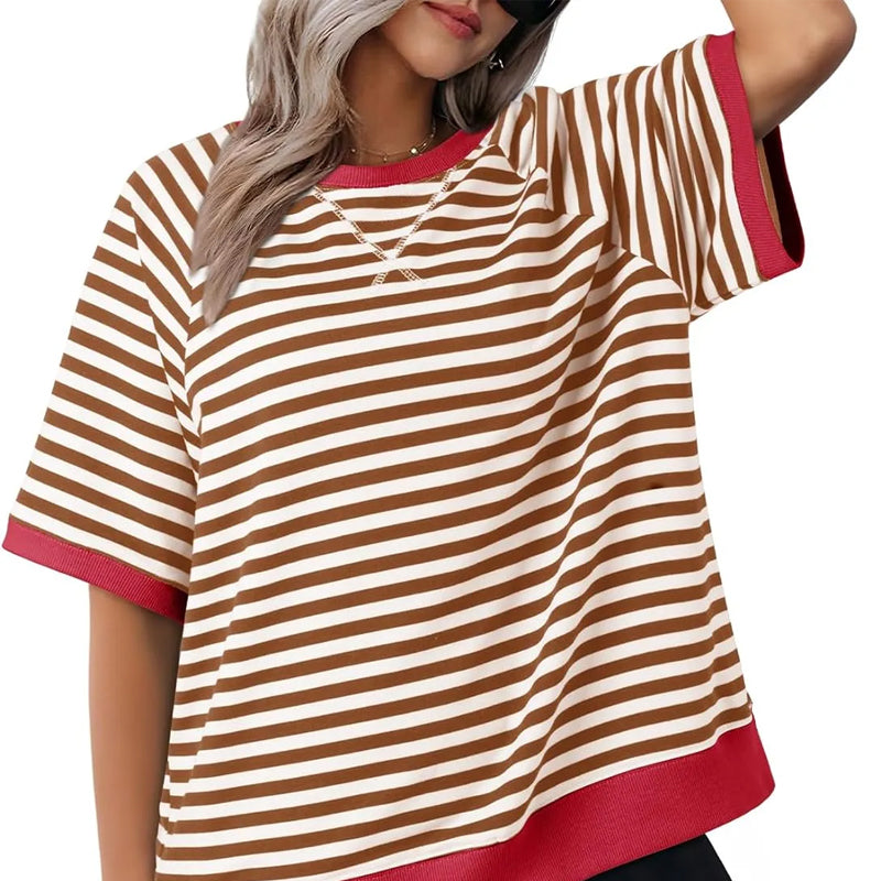 Gestreifter Damenpullover aus Strick – Oversize-Schnitt im Retro-Stil