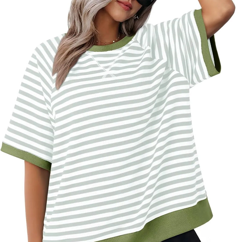 Gestreifter Damenpullover aus Strick – Oversize-Schnitt im Retro-Stil