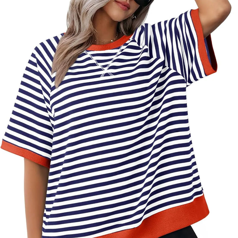 Gestreifter Damenpullover aus Strick – Oversize-Schnitt im Retro-Stil
