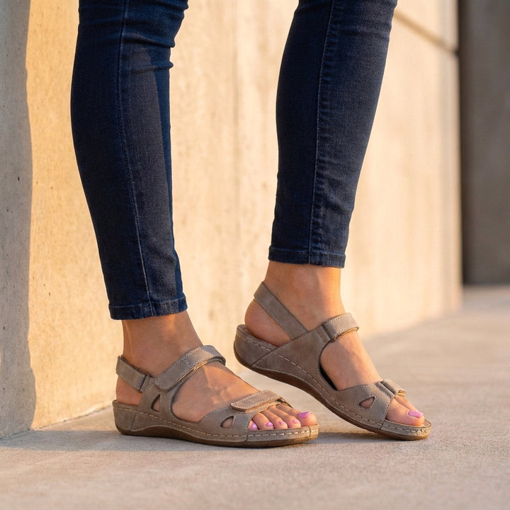 Damen Flache Sandalen mit offenem Zehenbereich – Verstellbare Riemen & Anatomische Sohle