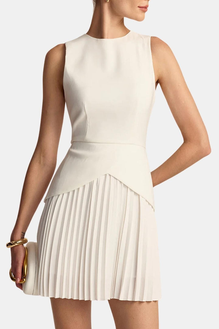 Robe Mini Femme Sans Manches – Jupe Plissée et Taille Structurée