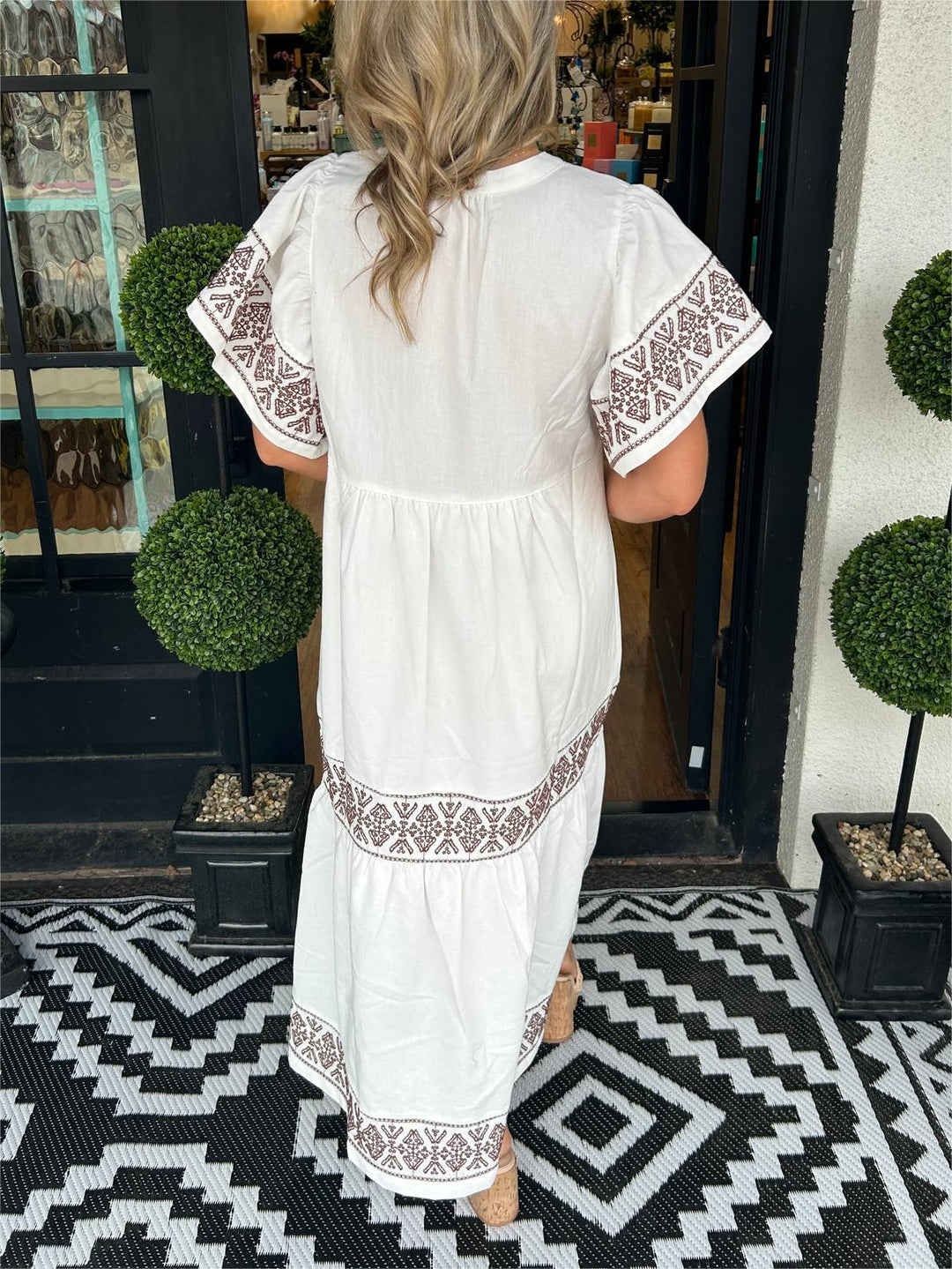 Boho-Midikleid für Damen aus Baumwolle – V-Ausschnitt mit bestickten Details