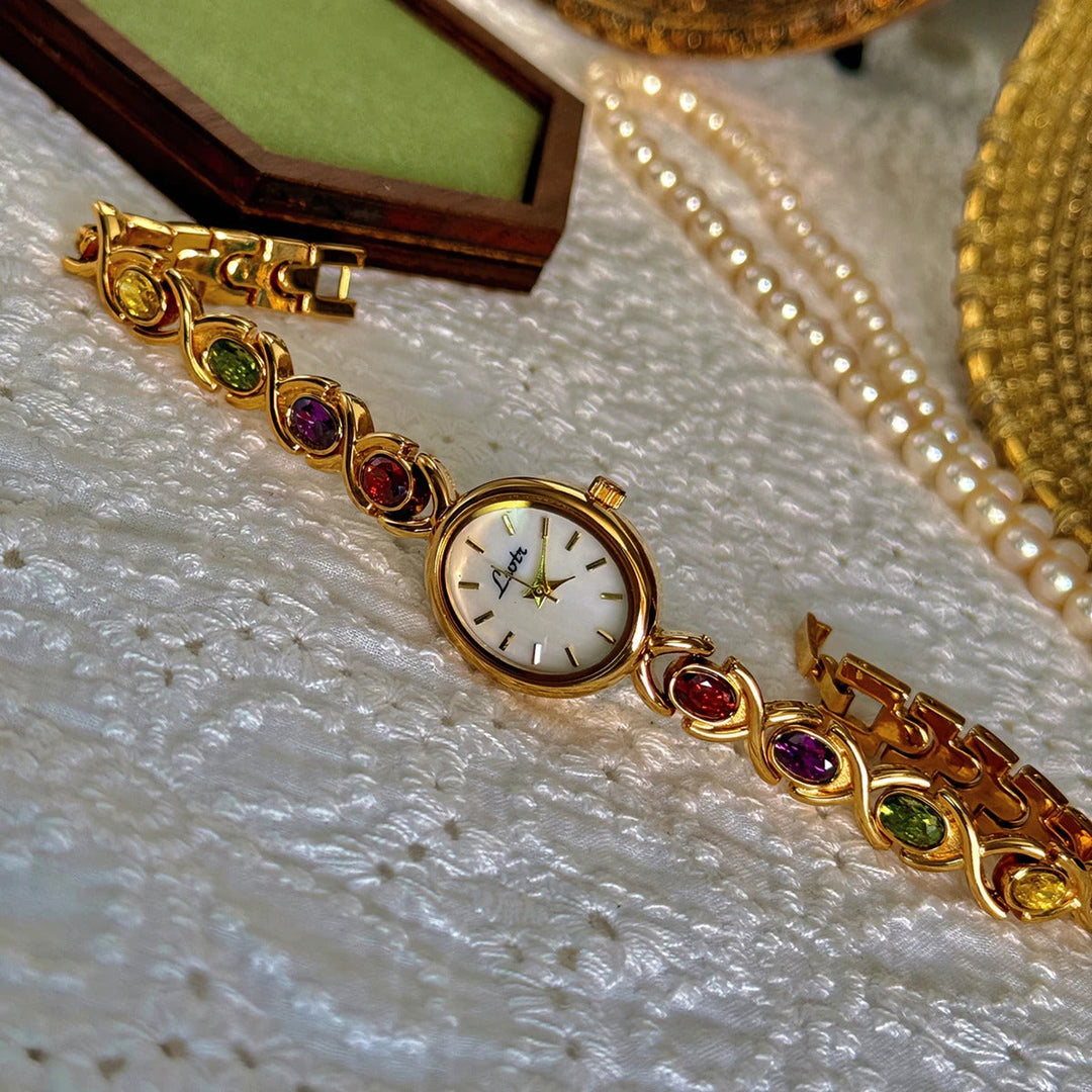 Orologio da polso donna – quadrante ovale e dettagli con gemme