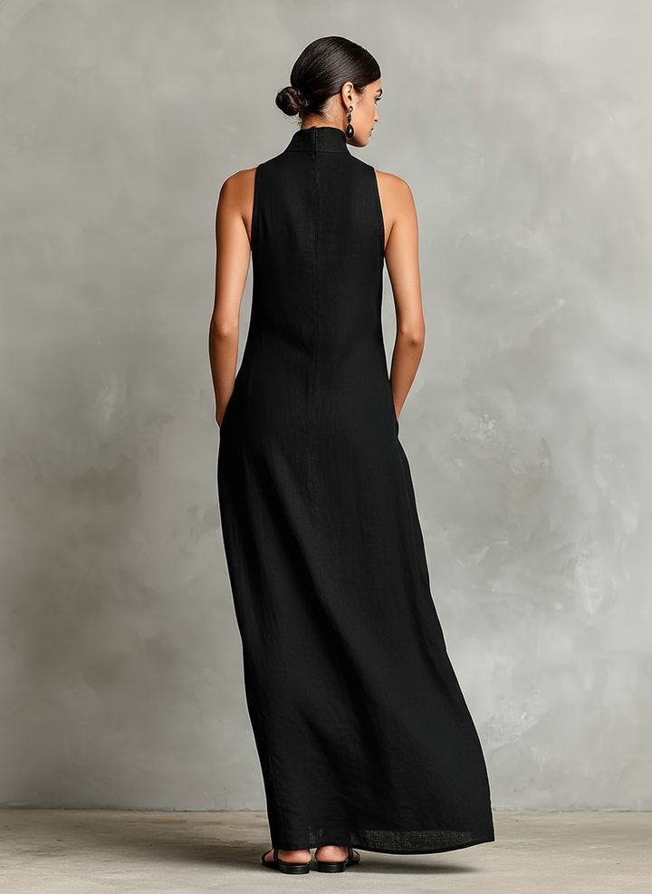 Abito lungo donna con collo alto – silhouette fluida ed elegante