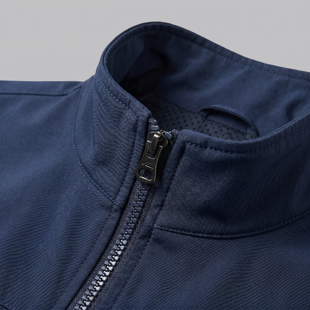 Men's Lightweight Sleeveless Vest – Utility Style with Zippered Pockets