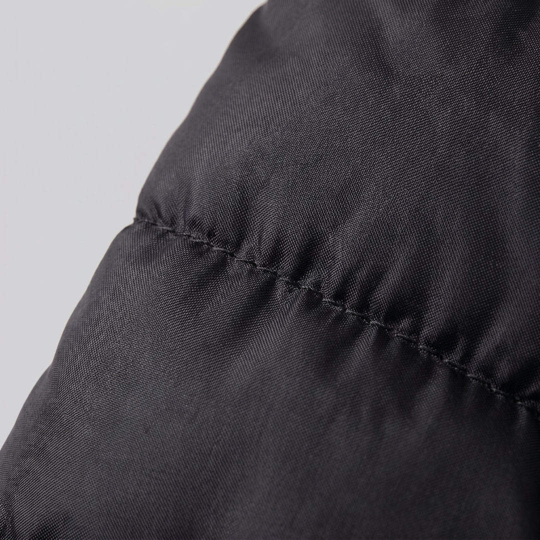 Giacca Uomo con Cappuccio Ibrida Imbottita – Maniche in Maglia Costina