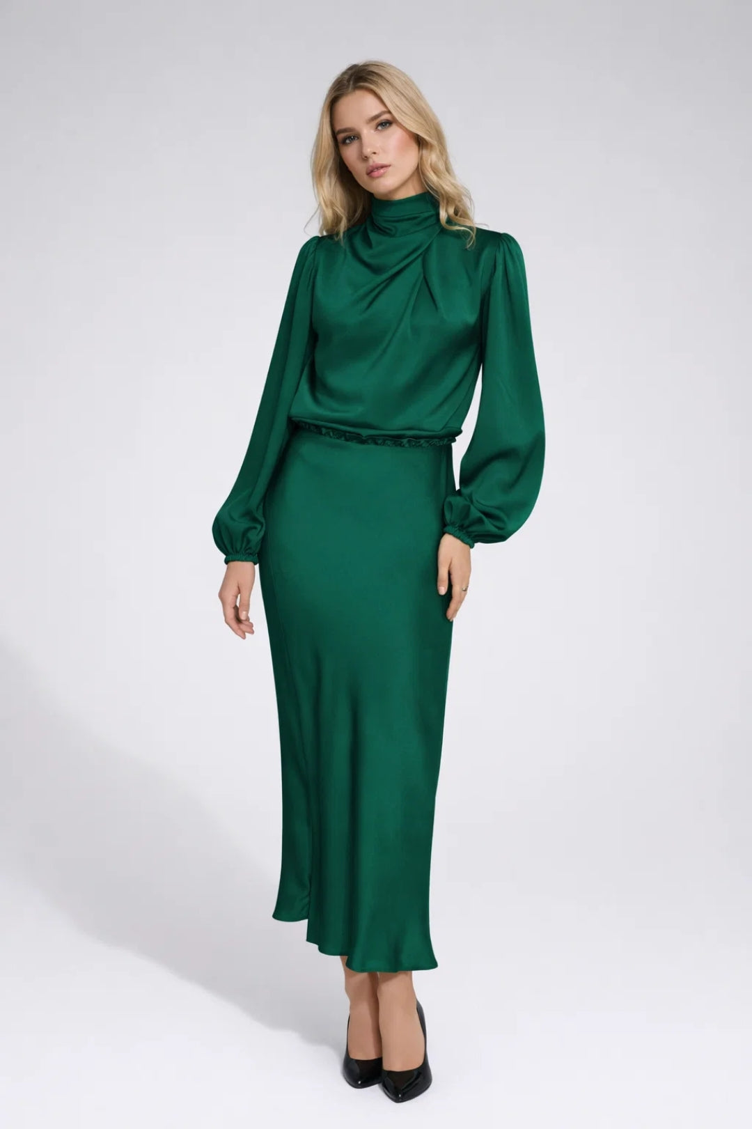 Abito Midi Donna Satinato – Collo Alto Maniche Lunghe Elegante