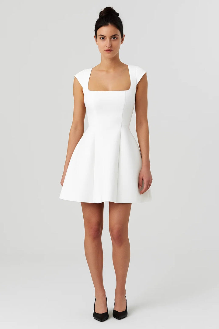 Vestito Mini Donna a Ruota – Taglio Svasato Stile Elegante