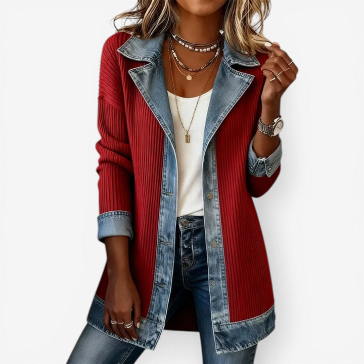 Blazer da donna in maglia morbida – bordi in denim e silhouette lunga