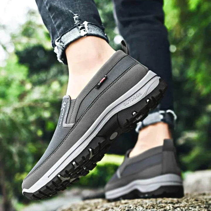 Men's Slip-on Shoes – Breathable Mesh Upper & Rubber Sole